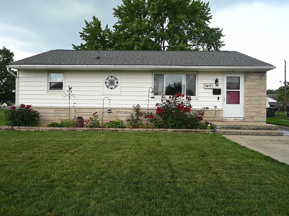 1617 Ryer St, South Bend, IN 46628 Zillow