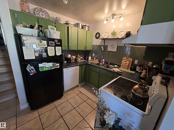 5th image of 38 Greenwood Dr