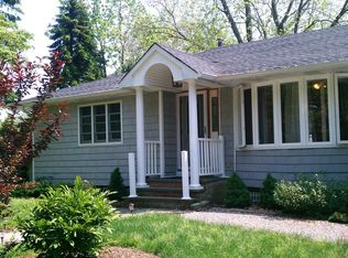 30 Little Plains Rd, Huntington, NY 11743