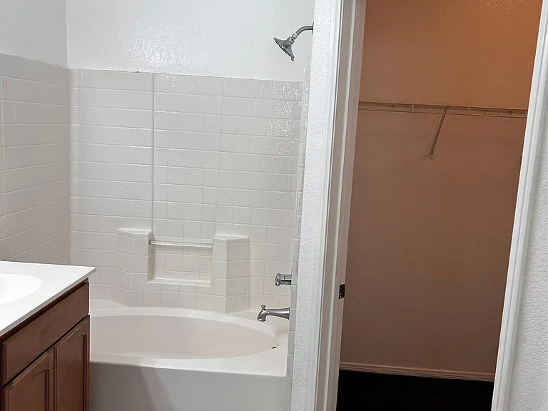 15329 Oak Tree Dr #110 — Photo 42