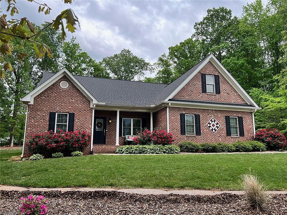 1st image of 125 Drayton Ct