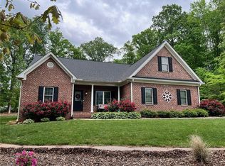 125 Drayton Ct, Mocksville, NC 27028