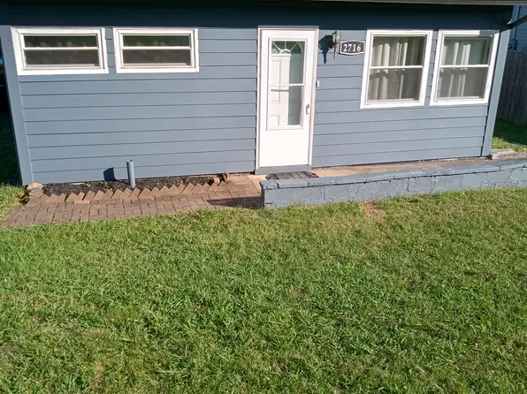 2716 Carson Ave, Knoxville, TN 37917