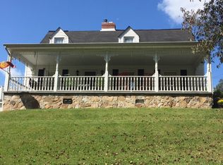 212 Bluestone Rd, Mount Hope, WV 25880