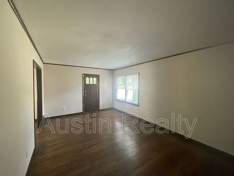 3605 Saint Gregory Ln — Photo 5