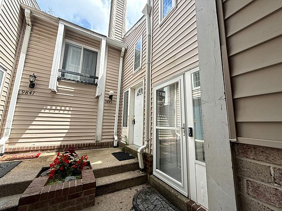 2nd image of 9845 Lake Shore Dr