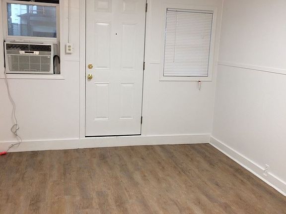 4th image of 123 W Charlton St APT 1B