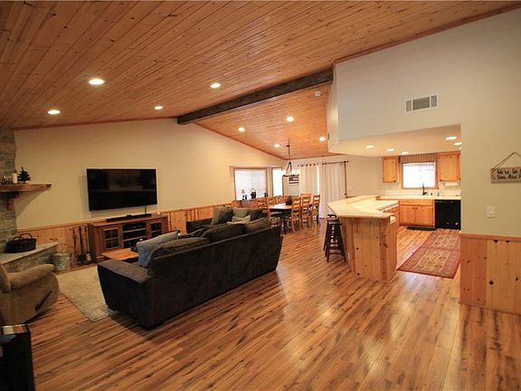 3rd image of 241 Crater Lake Dr