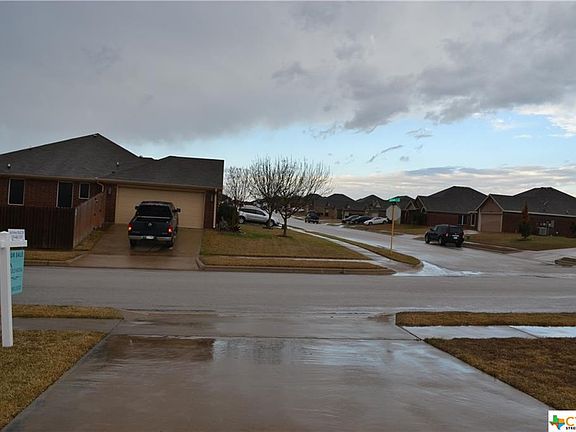 3rd image of 9508 Diana Dr