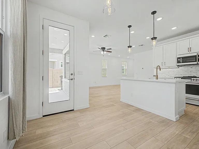 2771 S Chippewa Dr — Photo 8