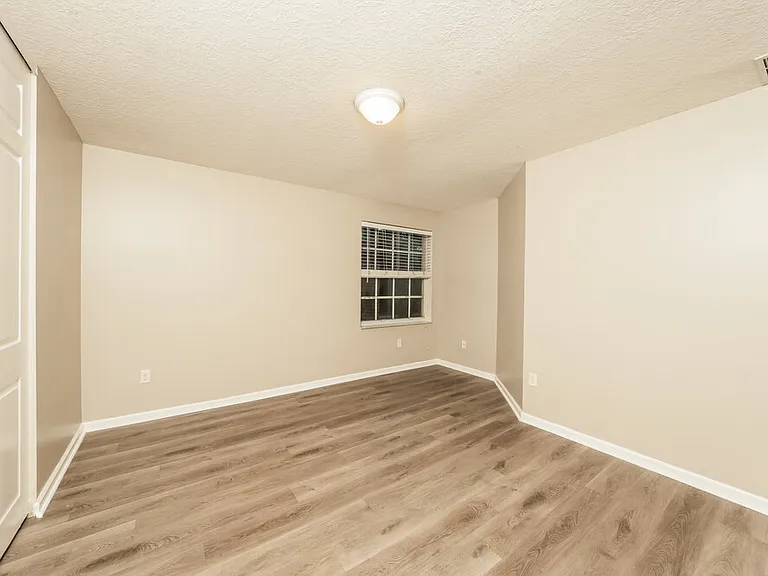 1603 Briar Oak Dr — Photo 13