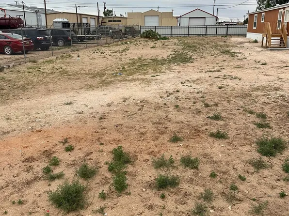 W Gypsy St, Hobbs, NM 88240