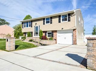 24 Crestview Dr, Somers Point, NJ 08244