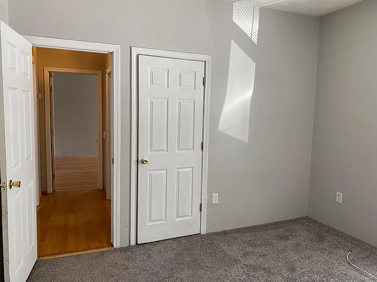 45 Oneida St #1 — Photo 8