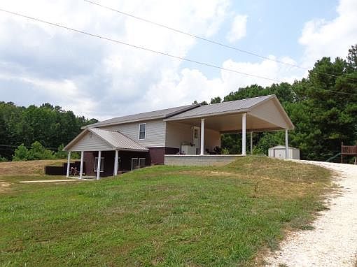 3rd image of 40 Maplewood Dr