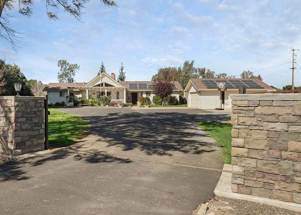 1st image of 2539 E Woodson Rd