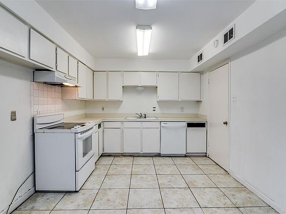 5th image of 13809 Brookgreen Dr