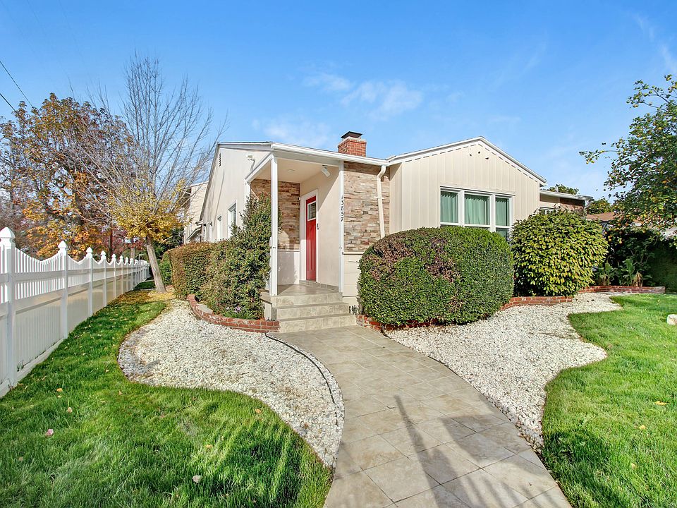 1st image of 13857 Valerio St