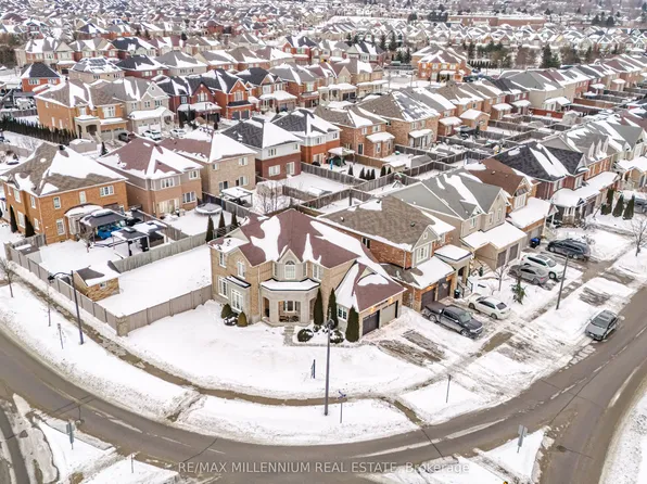 132 Blue Dasher Blvd, Bradford West Gwillimbury, ON L3Z 0E5