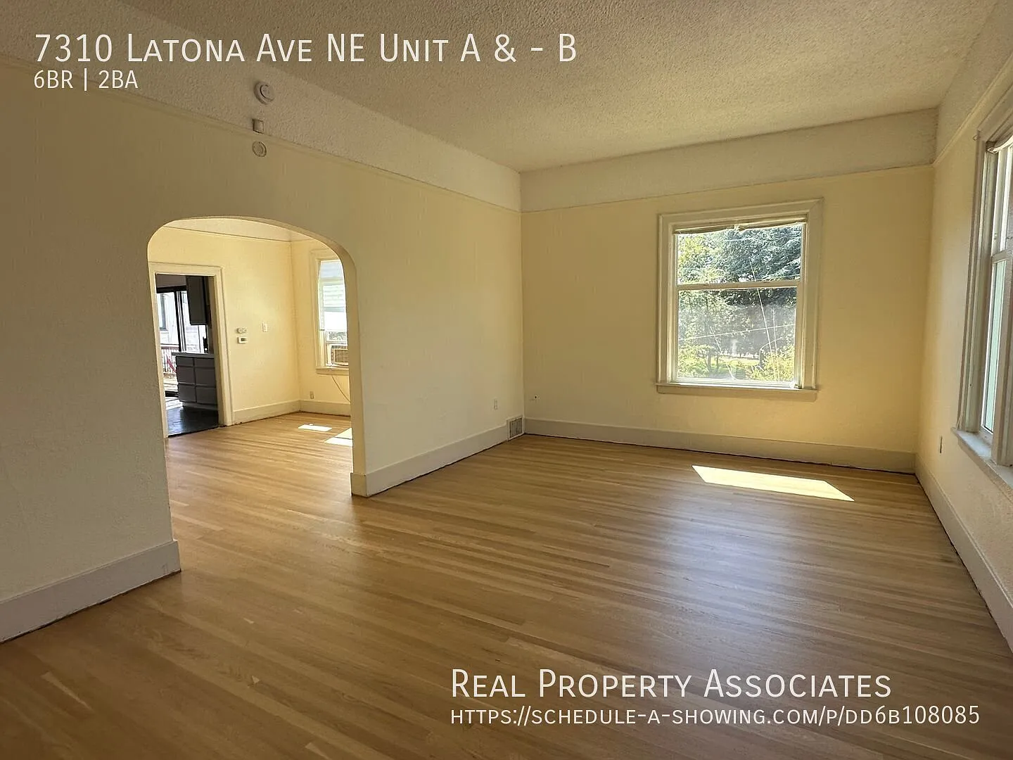 Charming 5-bdr 1-ba House with 1-bdr ADU Across From Green Lake Park — Photo 3