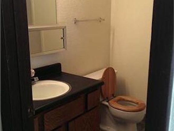 3rd image of 265 N 7th St #262