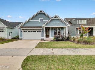 170 Twining Rose Ln, Holly Ridge, NC 28445