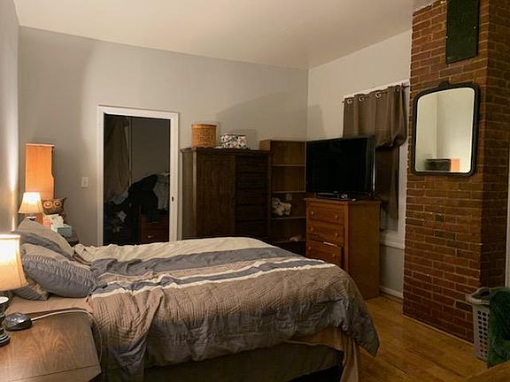 4th image of 301 Jersey St APT 1