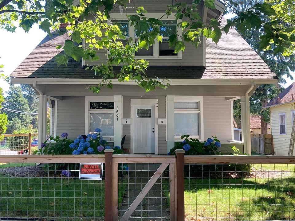 1st image of 2601 Oakes Ave #A