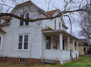 210 W 2nd Ave, Flandreau, SD 57028