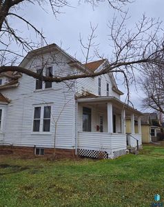 210 W 2nd Ave, Flandreau, SD, 57028