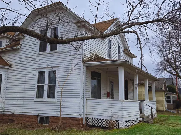 210 W 2nd Ave, Flandreau, SD 57028