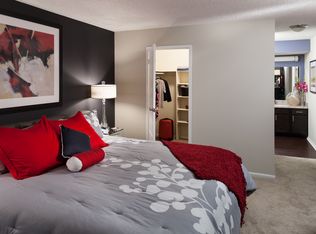 2601 Park Center Dr APT C104, Alexandria, VA 22302
