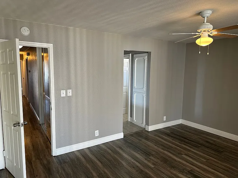 1472 Willow Lake Rd — Photo 16