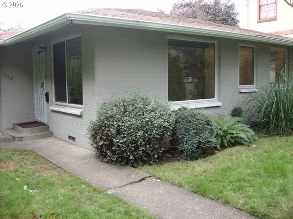 960 W 11th Ave, Eugene, OR 97402