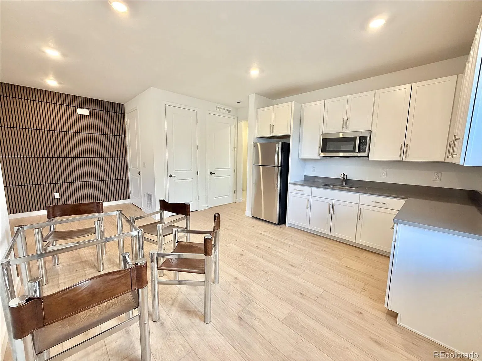 1 bed, 1.0 bath, 1000 sqft, $2,470 — Photo 4
