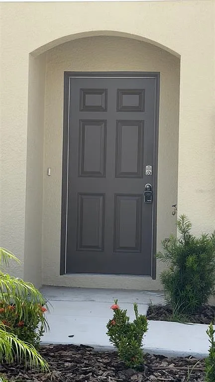 3 bed, 2.5 bath, 1652 sqft, $1,950 — Photo 3