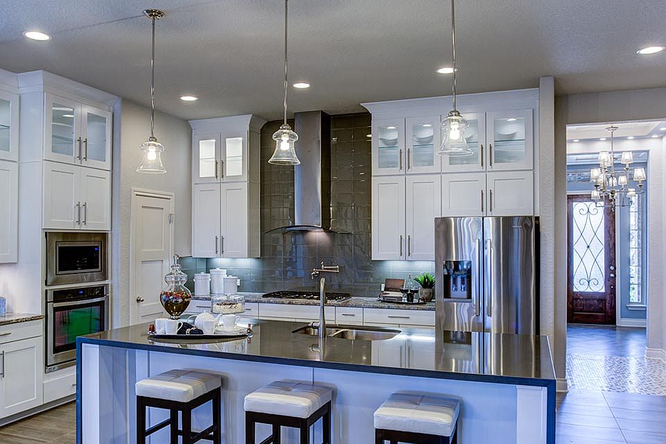 Front Gate at Fair Oaks Ranch 70 - Alexander II Interior Image 1