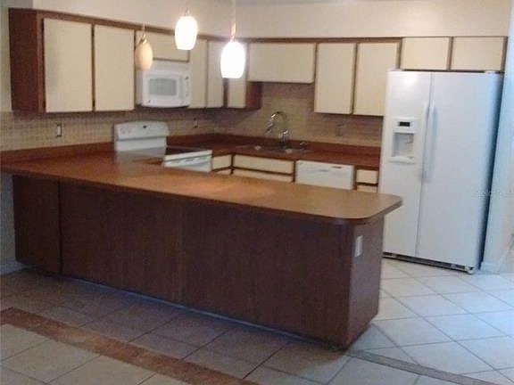 3rd image of 4033 Anna Dr