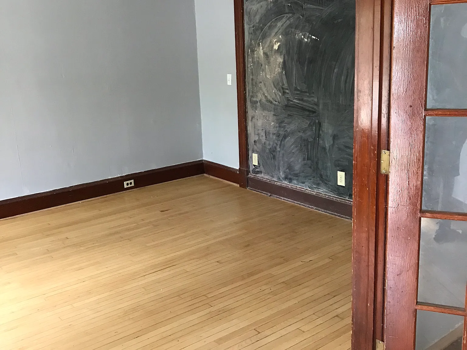 24 Bradley St - 1 — Photo 2