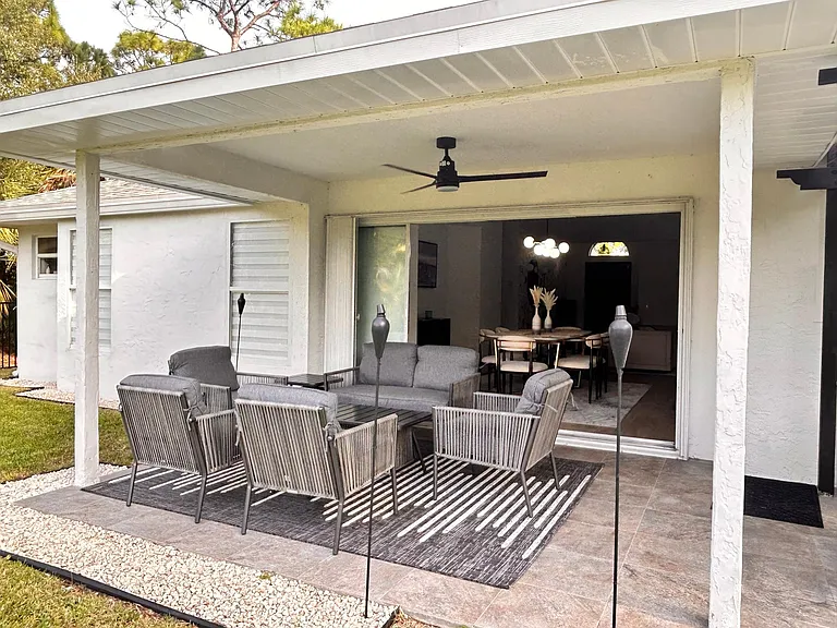 6205 SE Circle St — Photo 38