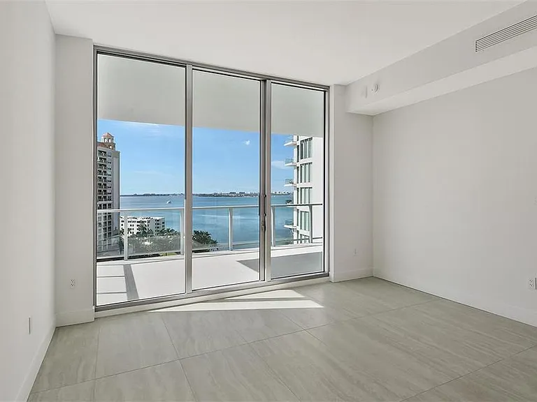 301 Quay Cmns #1011 — Photo 22