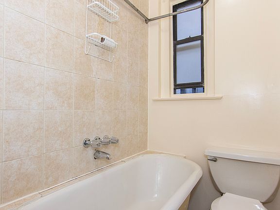 5th image of 22-17 19th St #23