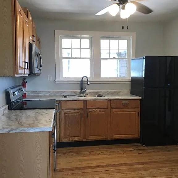 4138 Lake St #4 — Photo 1