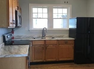 4138 Lake St APT 4, Bridgman, MI 49106