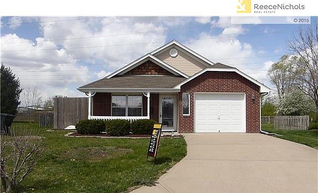 1st image of 1112 SW Blue Branch Dr