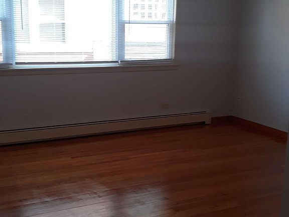 4th image of 7437 Fullerton Ave #1F