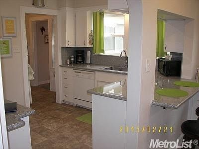 4th image of 920 N Orange St