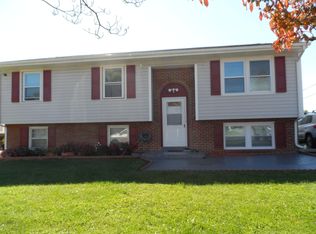 5718 Meadowcrest St, Roanoke, VA 24019