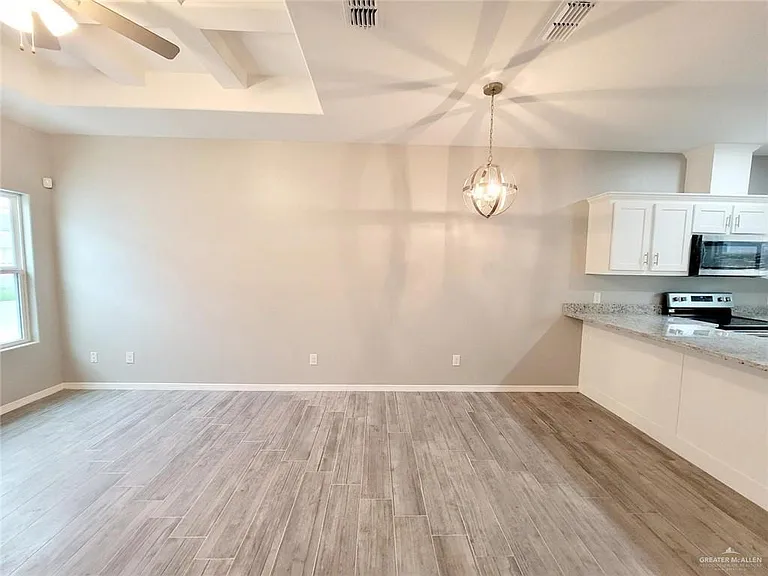 1817 Davenport St #4 — Photo 7