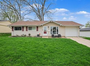 458 Berkshire Ave, Romeoville, IL 60446